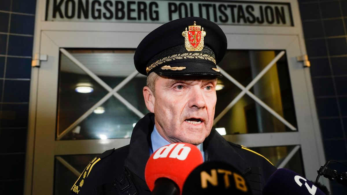 Brutální útok lukem a šípy byl čin teroristy, uvedla norská tajná služba